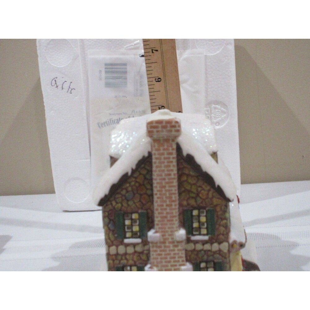 Hawthorne Village "From The Heart Gift Store" Porcelain Christmas Thomas Kinkade